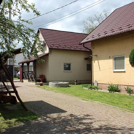 Роман Berehowo Zewnętrze zdjęcie