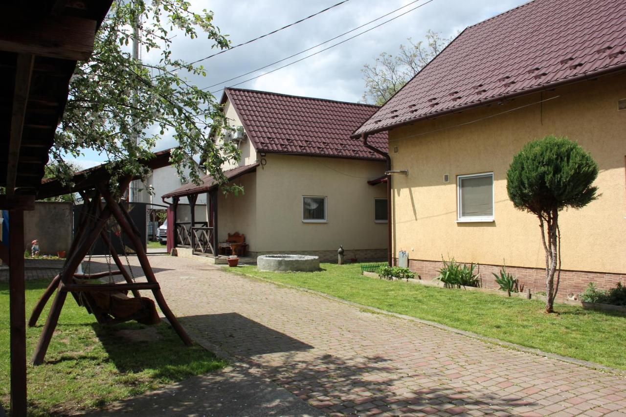 Роман Berehowo Zewnętrze zdjęcie